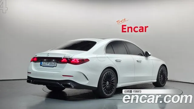 Mercedes-Benz E-Class W214 — Фото автомобиля 2
