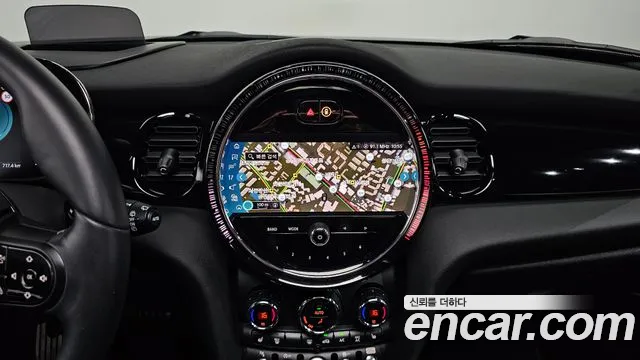 Mini Cooper — Фото автомобиля 12