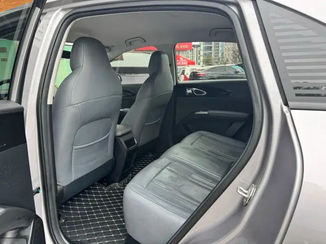 Geely Starry Wish — Фото автомобиля 9
