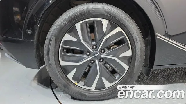 Kia EV6 — Фото автомобиля 5