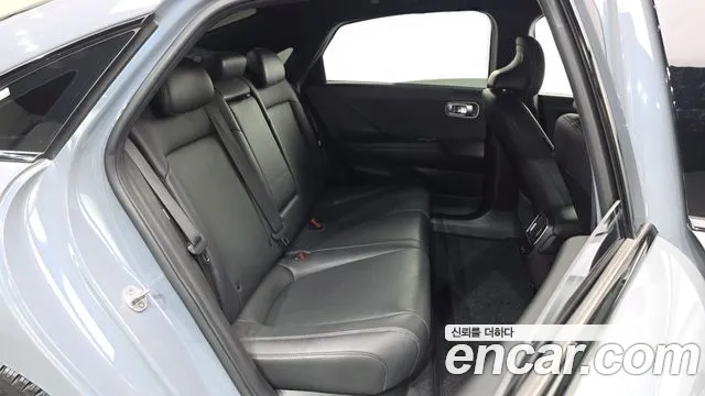 Hyundai Ioniq 6 — Фото автомобиля 17