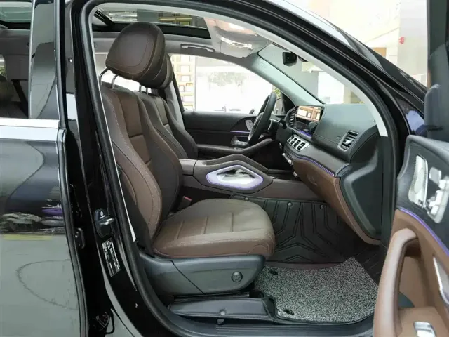 Mercedes-Benz GLS-Class — Фото автомобиля 12
