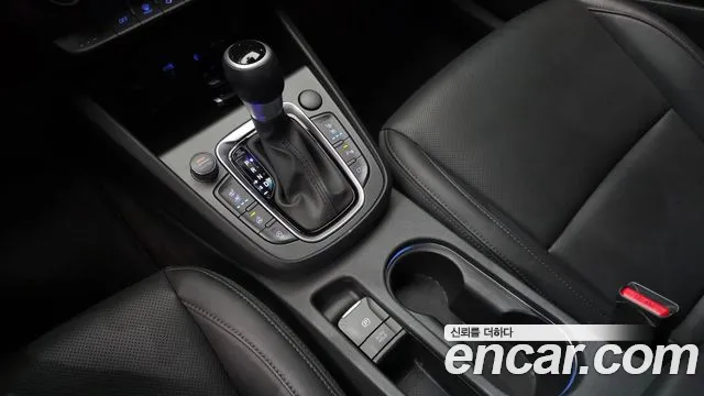 Hyundai Kona Новый Kona Бензин 2.0 2WD — Фото автомобиля 9