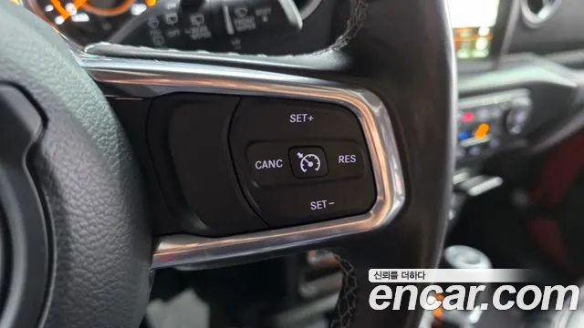Jeep Wrangler Wrangler (JL) 2.0 Overland 4 двери — Фото автомобиля 14