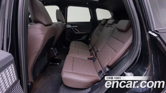 BMW X1 U11 — Фото автомобиля 11