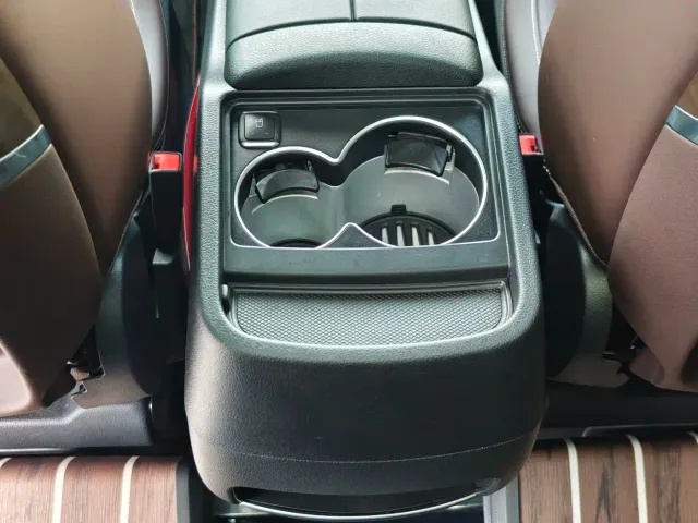 Mercedes-Benz V-Class — Фото автомобиля 24