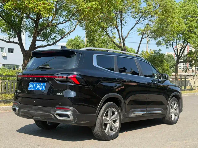 Geely Haoyue L — Фото автомобиля 9