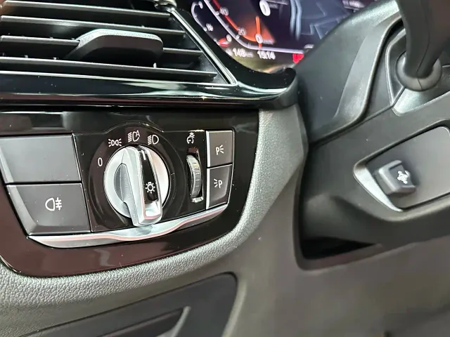 BMW 5 Series — Фото автомобиля 20