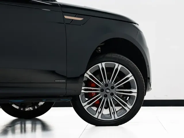 Land Rover Range Rover Sport — Фото автомобиля 23
