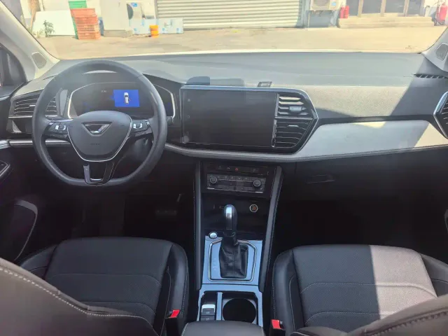 Jetta VS5 — Фото автомобиля 12
