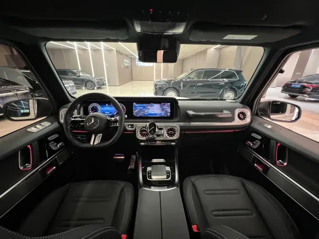 Mercedes-Benz G-Class — Фото автомобиля 16
