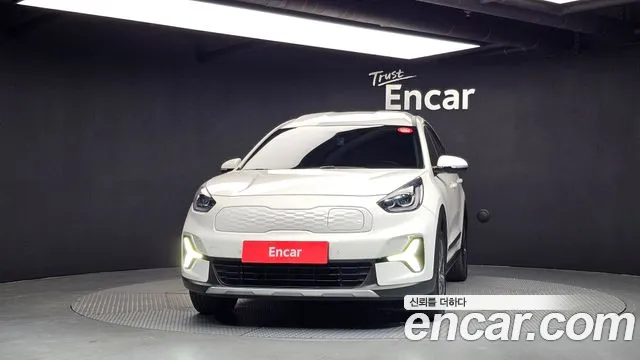 Kia Niro — Фото автомобиля 3