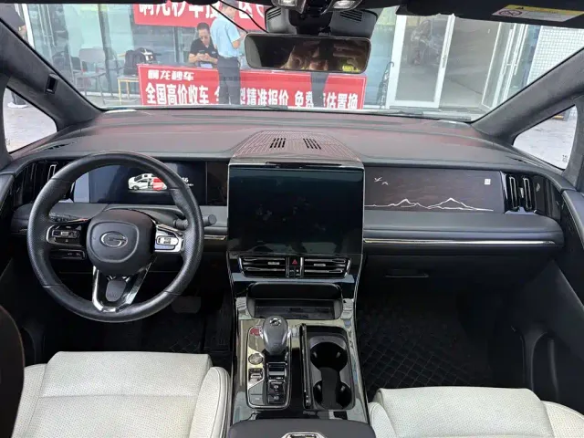 GAC Trumpchi M8 — Фото автомобиля 5