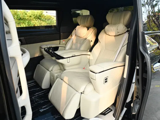 Toyota Alphard — Фото автомобиля 15