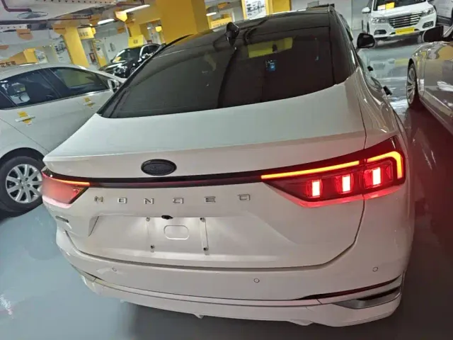 Ford Mondeo — Фото автомобиля 5