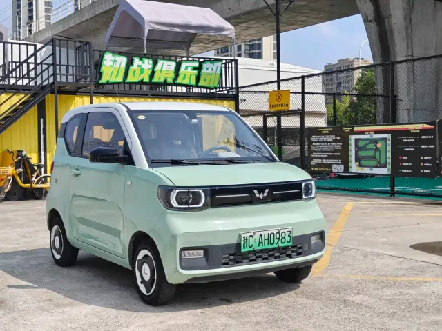 Wuling Hongguang Mini EV — Фото автомобиля 3