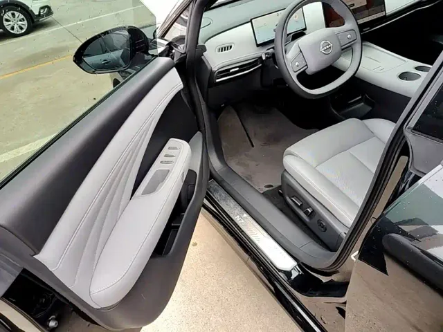 Nissan N7 — Фото автомобиля 15