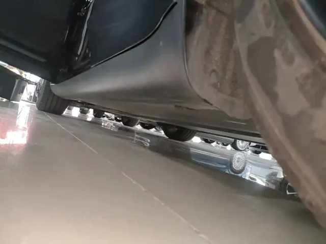 Tesla Model Y — Фото автомобиля 21