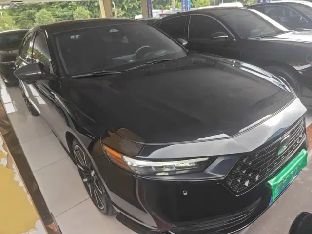 Honda Accord — Фото автомобиля 3