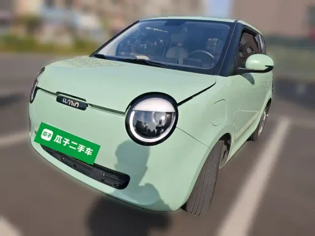 Фотография автомобиля — Changan Lumin