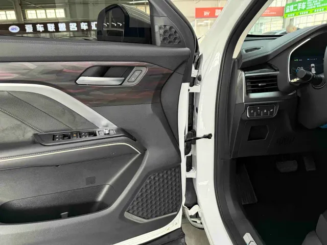 Haval H6 — Фото автомобиля 9