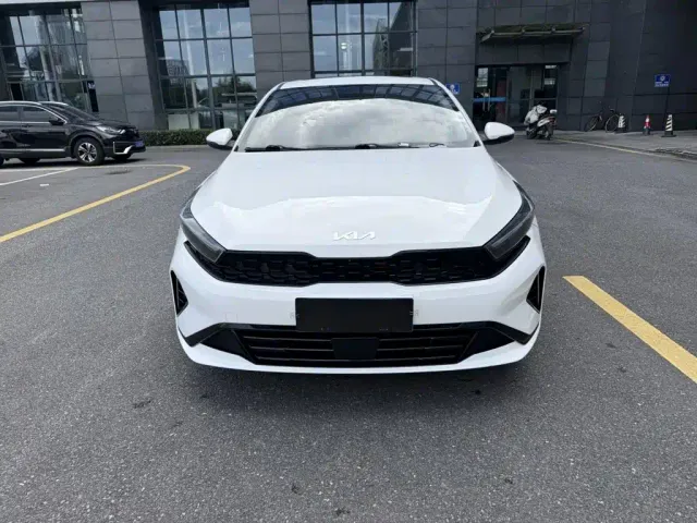 Kia K3 — Фото автомобиля 2