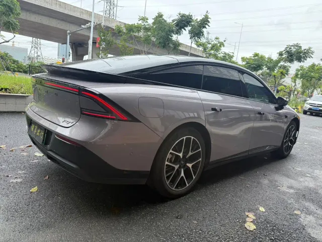 Xpeng P7+ — Фото автомобиля 5
