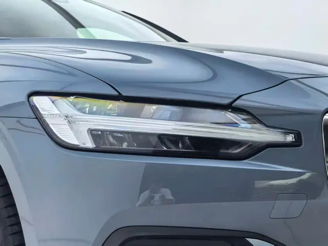 Volvo S60 — Фото автомобиля 25