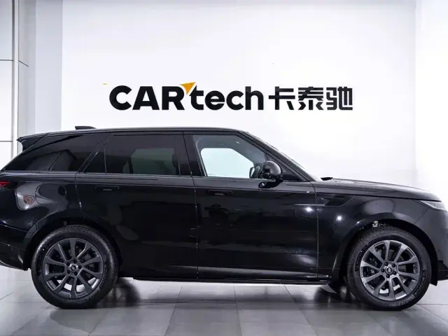 Land Rover Range Rover Sport 2023 400PS Dynamic SE — Фото автомобиля 3