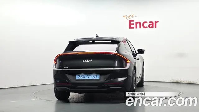 Kia EV6 — Фото автомобиля 4