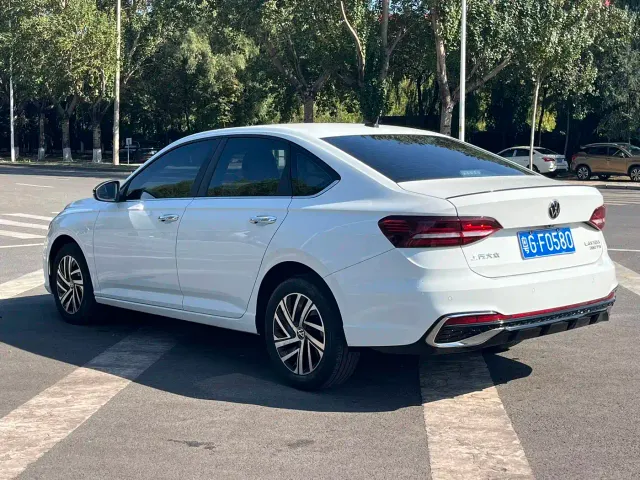 Volkswagen Lavida — Фото автомобиля 13