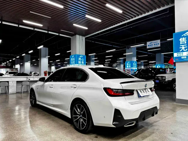 BMW 3 Series — Фото автомобиля 13