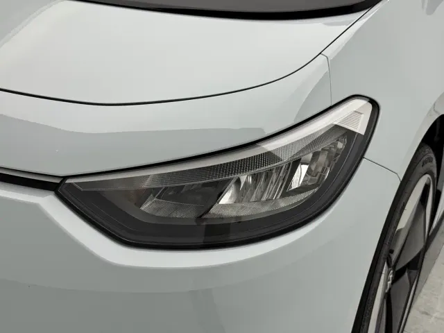 Volkswagen ID.3 — Фото автомобиля 6