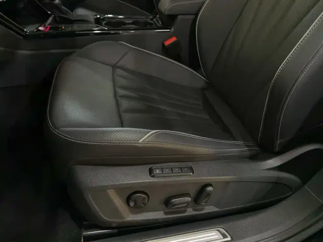 Volkswagen Passat — Фото автомобиля 20