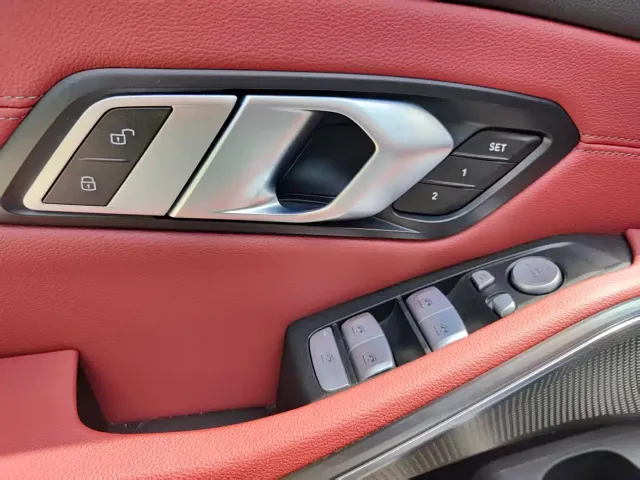 BMW 3 Series — Фото автомобиля 10