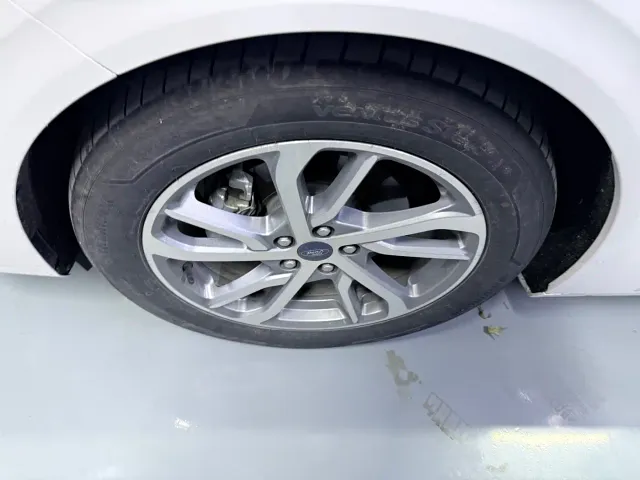 Ford Mondeo — Фото автомобиля 6