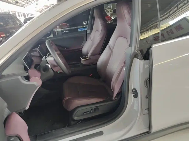 Nio ET5 Touring — Фото автомобиля 14