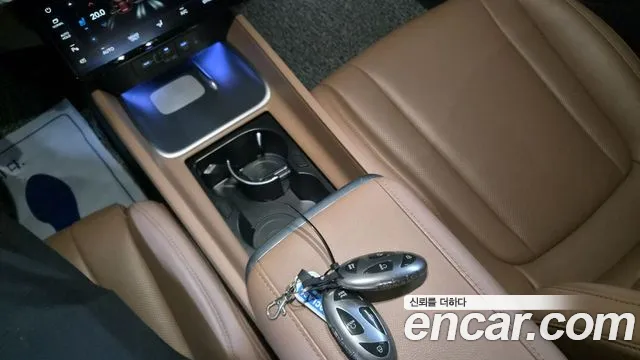 Hyundai Grandeur GN7 — Фото автомобиля 9