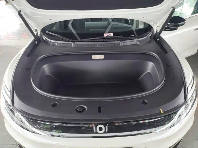 Changan Qiyuan A06 — Фото автомобиля 19