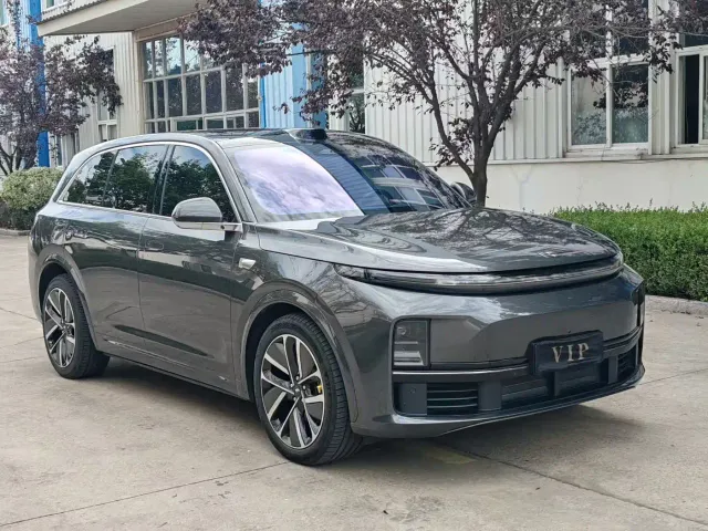 Li Auto L7 — Фото автомобиля 3
