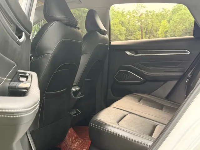 Geely Emgrand — Фото автомобиля 10
