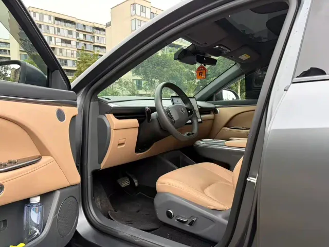 Arcfox Alpha T5 — Фото автомобиля 13