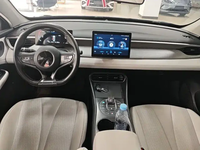 BYD Seal 05 DM-i — Фото автомобиля 9