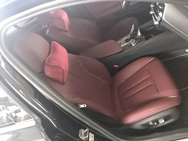 BMW 5 Series — Фото автомобиля 24
