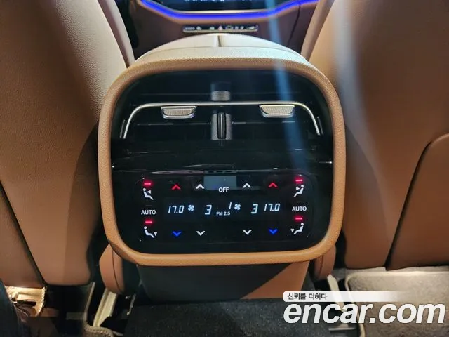 Mercedes-Benz E-Class — Фото автомобиля 18