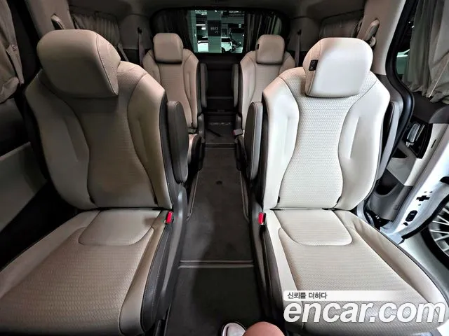 Kia Canival Carnival 4 поколение Бензин 9 мест Hi-Limousine — Фото автомобиля 9