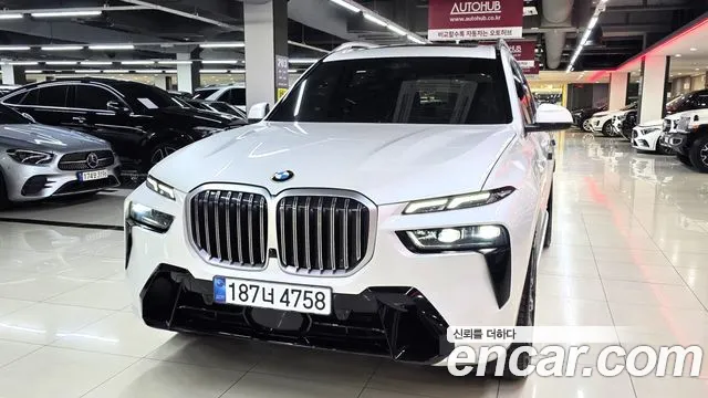 Фотография автомобиля — BMW X7 G07