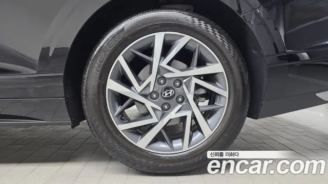 Hyundai Grandeur GN7 — Фото автомобиля 6