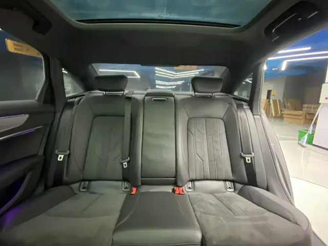 Audi A6L — Фото автомобиля 26