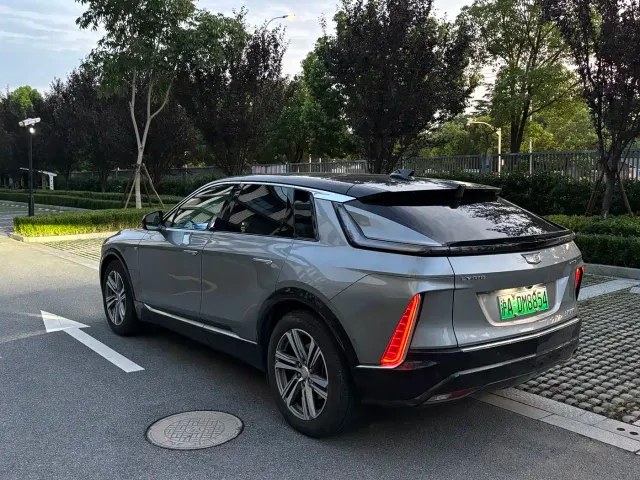 Cadillac Lyriq — Фото автомобиля 2